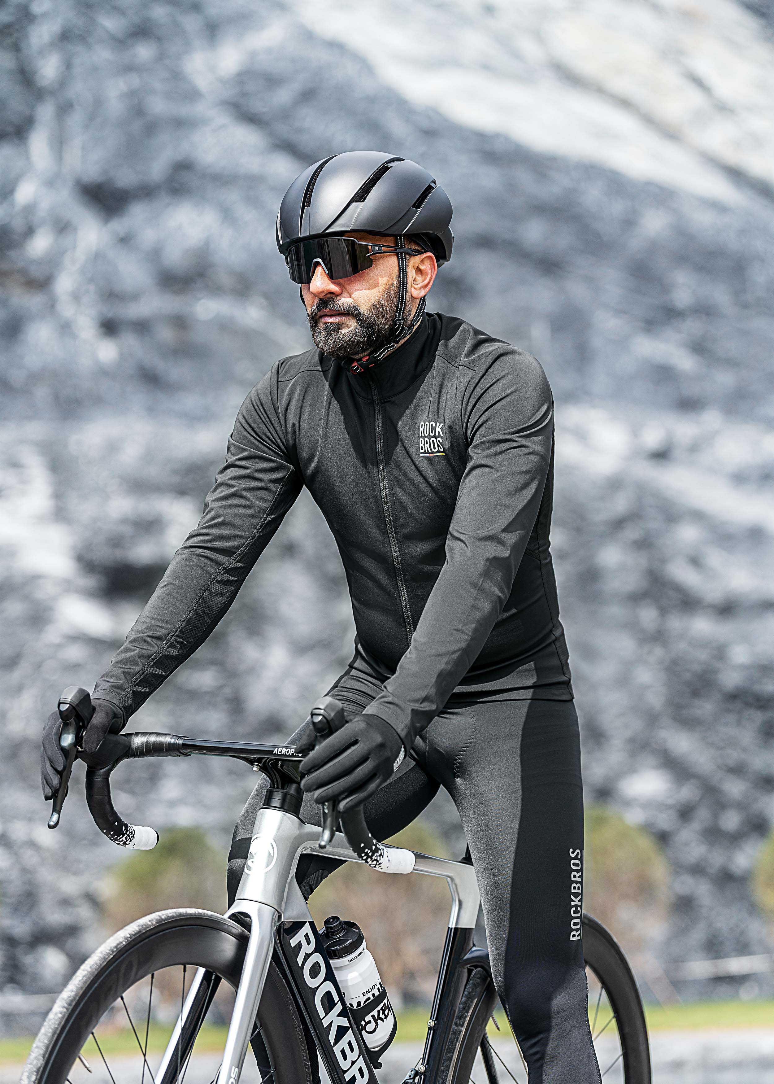 ROCKBROS Road-to-Sky Windproof Warm Jacket - Image 12